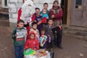 Zeci de daruri, pregătite şi dăruite într-o acţiune de la inimă, la inimă