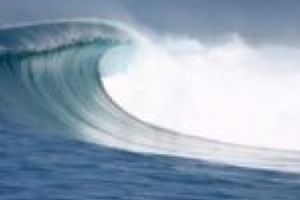 Toţi suntem puţin luaţi… de val!