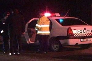 TRAGEDIE, azi noapte, in Prahova. Un sofer a murit dupa ce s-a rasturnat cu masina, la Gura Vadului