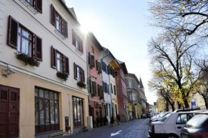 VIDEO – Schimbări majore în Piaţa Huet – Primarul Sibiului vine cu detalii