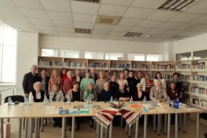 Revedere emoţionantă a profesorilor care au predat limba română pentru studenţii străini ...