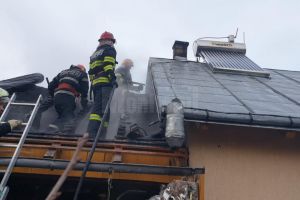 Maraton pentru pompierii suceveni, care au avut câte două intervenţii pe oră