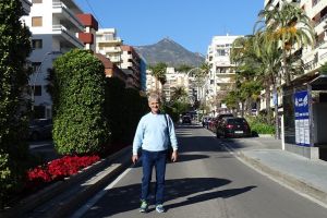 Antrenorul emerit din Constanta:  Octavian Tileaga, vecin in Spania cu celebrii actori Samuel L. Jackson si Antonio Banderas (galerie foto) 