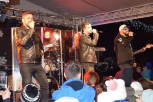 Concert extraordinar oferit de trupa 3 Sud Est locuitorilor comunei Cumpana (galerie foto)