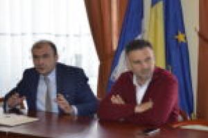 Viceprimarul Isac valorează mult mai puţin pentru preşedintele Vela, decât pentru primarul Borcean!