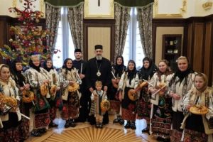 Colinda mureşenilor primită de Înaltpreasfinţitul Părinte Irineu