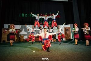 Spectacol caritabil, pus în scenă de elevi ai Colegiului Naţional de Informatică „Spiru ...