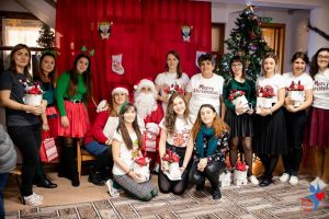 Campania „Poveşti de Crăciun”, organizată de Asociaţia „Bursa pentru viaţă”