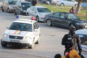 Inchisoare cu executare:  O tanara mamica a scapat ca prin minune dupa ce concubinul i-a infipt cutitul in inima 