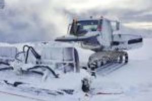 Dunca deschide sezonul de schi pe Muntele Mic! Trei nopţi cu ninsoare ca-n poveşti pentru pârtii de nota 10!