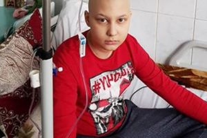 Tragedie! Antonio, copilul de 13 ani din Botoşani, pe care un oraş întreg a sărit să îl ajute, s-a stins din viaţă. Boala a învins