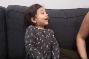 VIDEO Reacţia extraordinară a unei fetiţe când a primit cadoul de sărbători