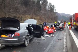 FOTO Accidentul mortal de pe Valea Oltului – Cine sunt victimele şi cum s-a produs tragedia