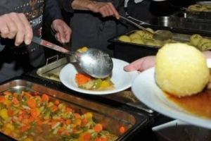 Ce meniu au avut de Crăciun şi ce vor primi de Revelion deţinuţii de la Penitenciarul Jilava