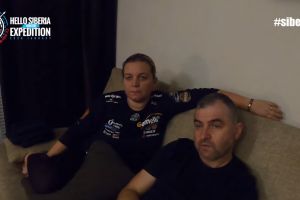 VIDEO. Probleme pentru soţii Bertici în Siberia. Blocaţi într-un hotel, după ce au rămas fără bani şi acte