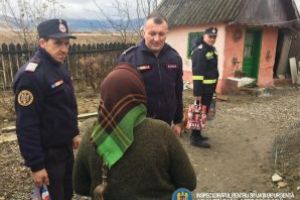 Pompierii covăsneni, ajutoarele lui Moş Crăciun