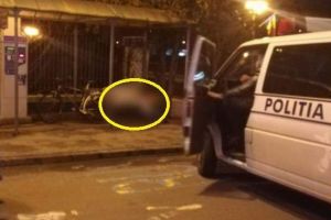 Descoperire macabră de Crăciun! Bărbat găsit mort într-o staţie de autobuz