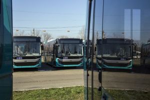 10 trasee de autobuz, disponibile în noaptea de Revelion