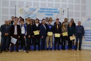 Câte un p(l)ic pentru cei mai buni sportivi prahoveni