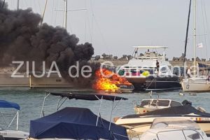 Retrospectiva incendiilor care au mistuit judetul Constanta in 2019. Au ars cluburi, manastiri, ambarcatiuni si locuinte (galerie foto)
