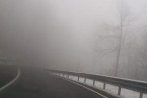 Info trafic: Vizibilitate redusa la sub 100m in Pasul Prislop. CJSU recomanda conducatorilor auto sa circule prudent