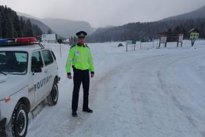 PEȘTERA-PADINA: Sfaturi ale poliţiei rutiere pentru această perioadă