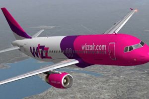 Avion Wizz Air de pe ruta Craiova-Madrid, aproape de ciocnire cu un altul