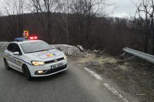 ARGEȘENII AU APELAT, CU SUTELE, 112