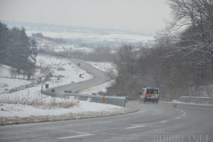 Nu există drumuri blocate de zăpadă în Bihor. Sfaturile poliţiştilor pentru circulaţia în condiţii de iarnă