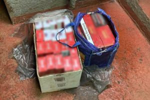 Politia de frontiera: Țigari, descoperite la bordul unei nave sosita in Portul Constanta