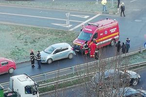 Accident pe bulevardul Ştefan cel Mare din Oradea. O femeie a ajuns la spital