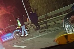 FOTO. Accident pe Podul Decebal. Trei maşini au fost făcute praf!