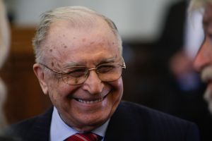Guvernul Orban a desfiinţat Institutul Revoluţiei, condus de Ion Iliescu şi Gelu Voican Voiculescu