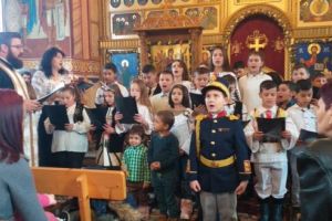 Colinde de Craciun, în parohia Găneşti