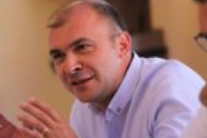 Examenele pe care le cere ministrul Vela, ocolite de liberalii din Caransebeş?!