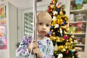 O micuţă din Sibiu are nevoie de noi – Eliana a fost diagnosticată cu tumoare cerebrală malignă