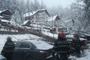 Incendiu, acum, la o casă din Braşov