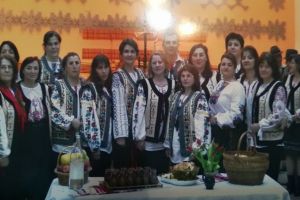 Comuna pasionaţilor de dans. Povestea ineditului ansamblu de dansuri populare din Botoşani