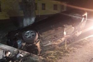 ACCIDENT: BOLID răsturnat în şanţ, într-o localitate arădeană