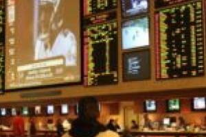 Reşiţa ascunde casele de pariuri şi hainele second-hand! Barbalată le mută în sala de judecată!