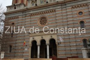 Latifundiarul George Becali a donat o icoana Arhiepiscopiei Tomisului