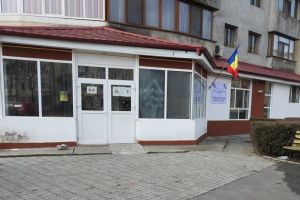 Bătrânii nimănui! Căminul pentru persoane vârstnice ,,Sfânta Elena” din municipiul Târgovişte este plin până la refuz!
