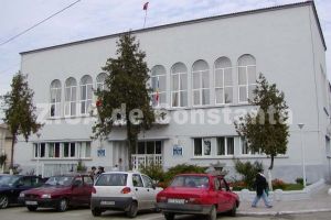 O firma din Bucuresti specializata in imobiliare va furniza sare pentru deszapezire la Cernavoda (document)