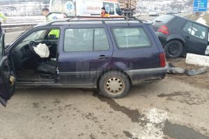 Două accidente cu mai mulţi răniţi, pe principalele drumuri naţionale din judeţ