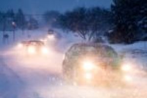 Iarna îşi arată colţii! Viscol, ninsori şi temperaturi scăzute!