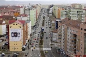 Avarie la reţeaua de apa în zona străzii Oştirii din Sibiu – Mai multe locuinţe afectate