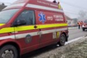 O clipă de neatenţie putea fi fatală! Incendiu puternic în Foeni, stins după ore întregi