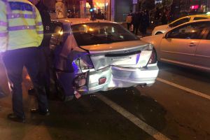 TÂRGOVIȘTE: Un şofer beat a făcut prăpăd în centrul oraşului