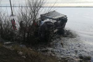 ACUM: Un alt accident pe DN2 | O autoutilitară s-a răsturnat pe câmp, la Haret