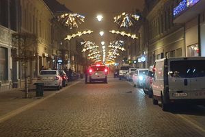 Descoperire şocantă în Oradea! Un bărbat a strâns în curte, pe strada Vasile Alexandri, un întreg arsenal, muniţie din al doilea război mondial. Un proiectil i-a explodat în mână!